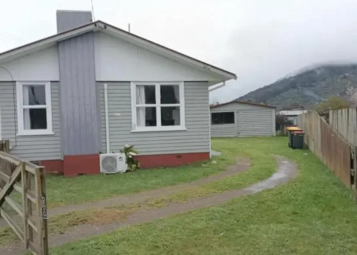 3 Bedroom, 1 Bathroom House A Hébergement de vacances *